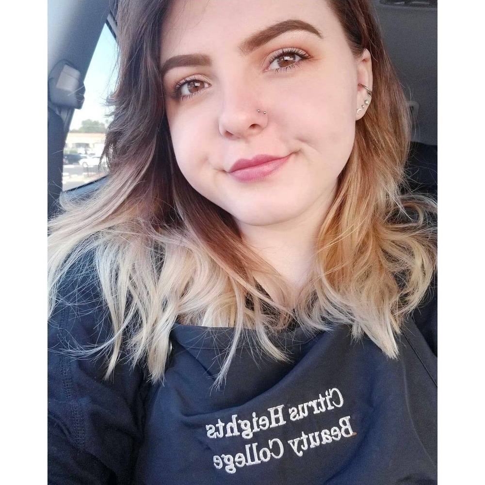 Meet your Posher, Cassie